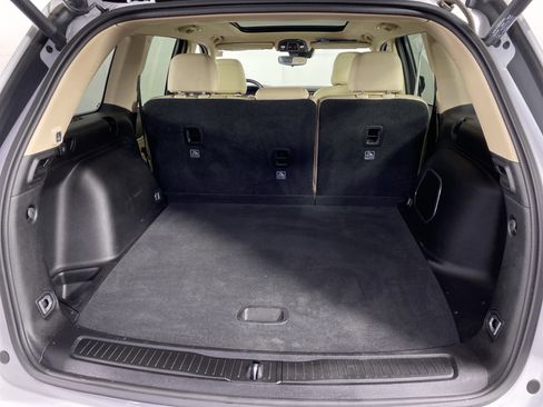 Used 2022 Jeep Grand Cherokee Limited image 37