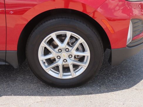 Used 2022 Chevrolet Equinox LT FWD image 9