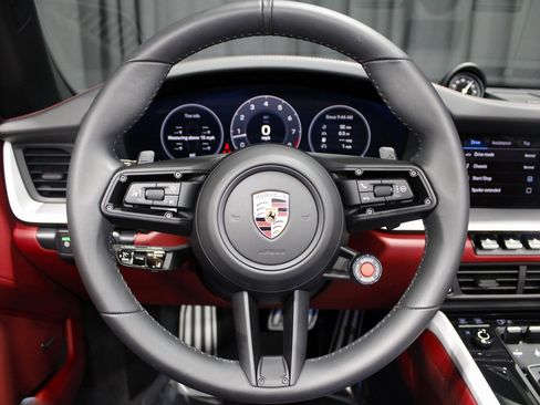 Certified 2025 Porsche 911 Carrera image 24