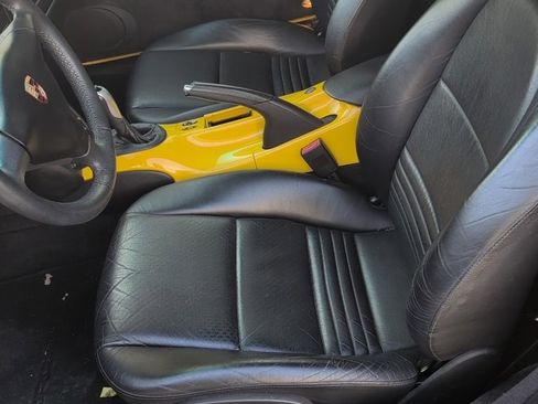 Used 2002 Porsche 911 Carrera image 11