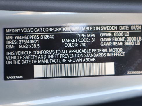 Used 2025 Volvo XC90 T8 Ultra w/ Protection Package Premier AWD/4WD image 28