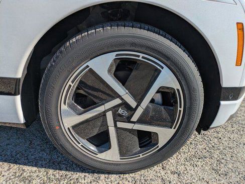 New 2026 Hyundai Ioniq 9 Calligraphy image 9