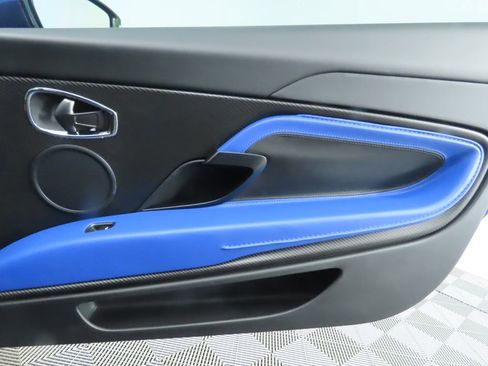 Used 2018 Aston Martin DB11 V12 image 26
