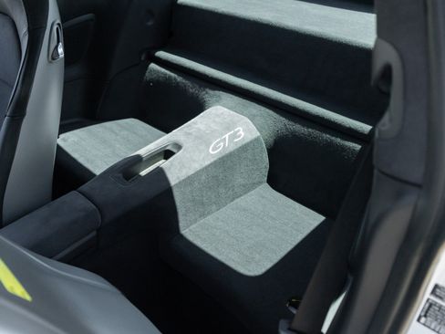 Used 2015 Porsche 911 GT3 RWD image 31