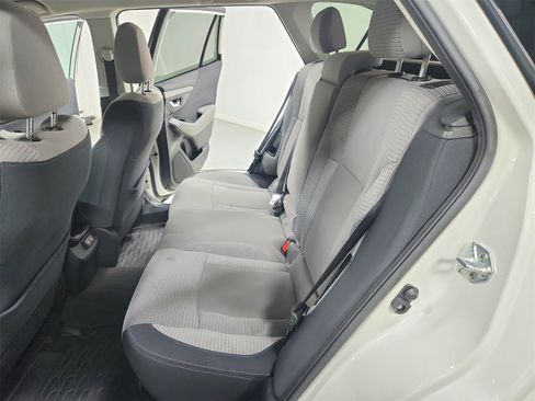 Used 2021 Subaru Outback Premium image 31