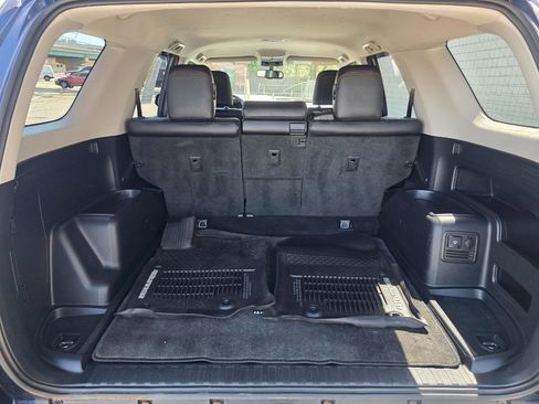 Used 2018 Toyota 4Runner TRD Off-Road Premium AWD/4WD image 8