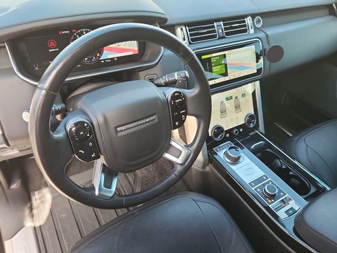 Used 2021 Land Rover Range Rover Westminster Edition image 9