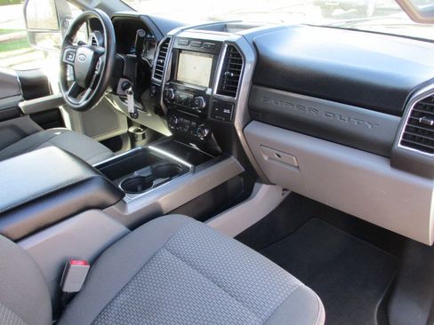 Used 2017 Ford F250 XLT w/ XLT Value Package image 20
