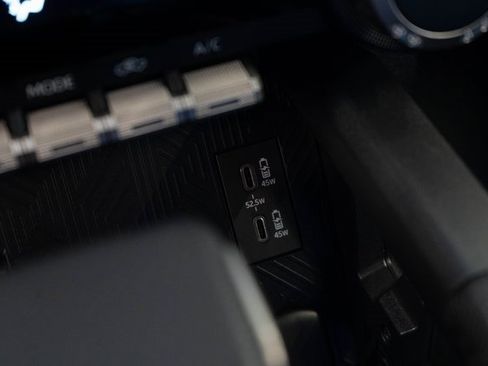 Used 2024 Toyota Tacoma 4x4 Double Cab image 36