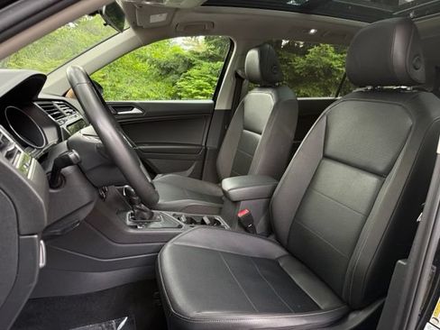 Used 2020 Volkswagen Tiguan S FWD image 9