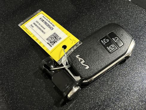 Used 2024 Kia Carnival SX FWD image 38