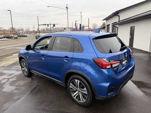 Used 2020 Mitsubishi Outlander Sport ES image 3