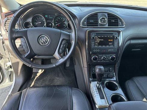 Used 2016 Buick Enclave Leather image 18