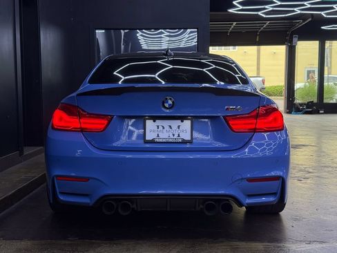 Used 2018 BMW M4 Coupe RWD image 8