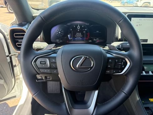 Used 2026 Lexus IS 350 F Sport AWD/4WD image 14