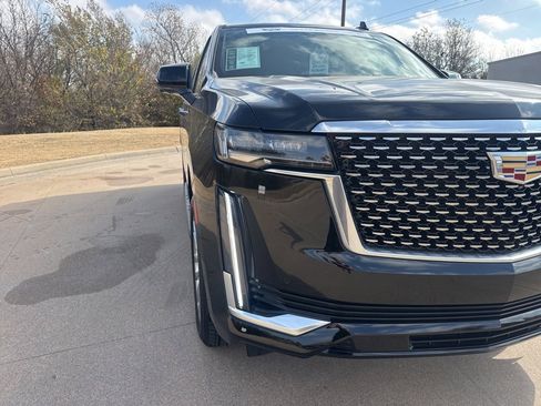 Certified 2024 Cadillac Escalade ESV Premium Luxury w/ Performance Package image 7