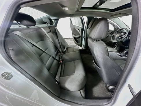Used 2024 Chevrolet Malibu LT FWD image 10