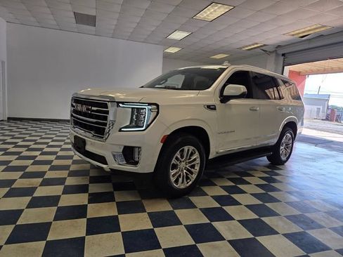 Used 2022 GMC Yukon SLT w/ SLT Premium Package RWD image 3