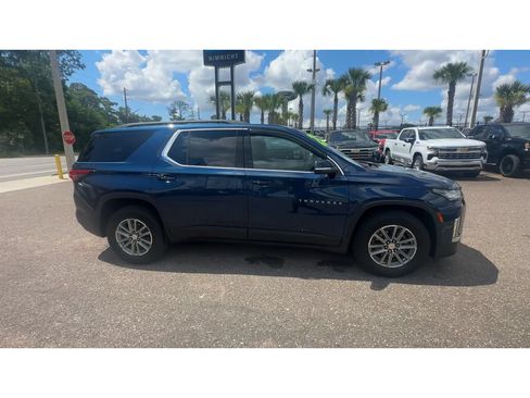 Used 2023 Chevrolet Traverse LT AWD/4WD image 9