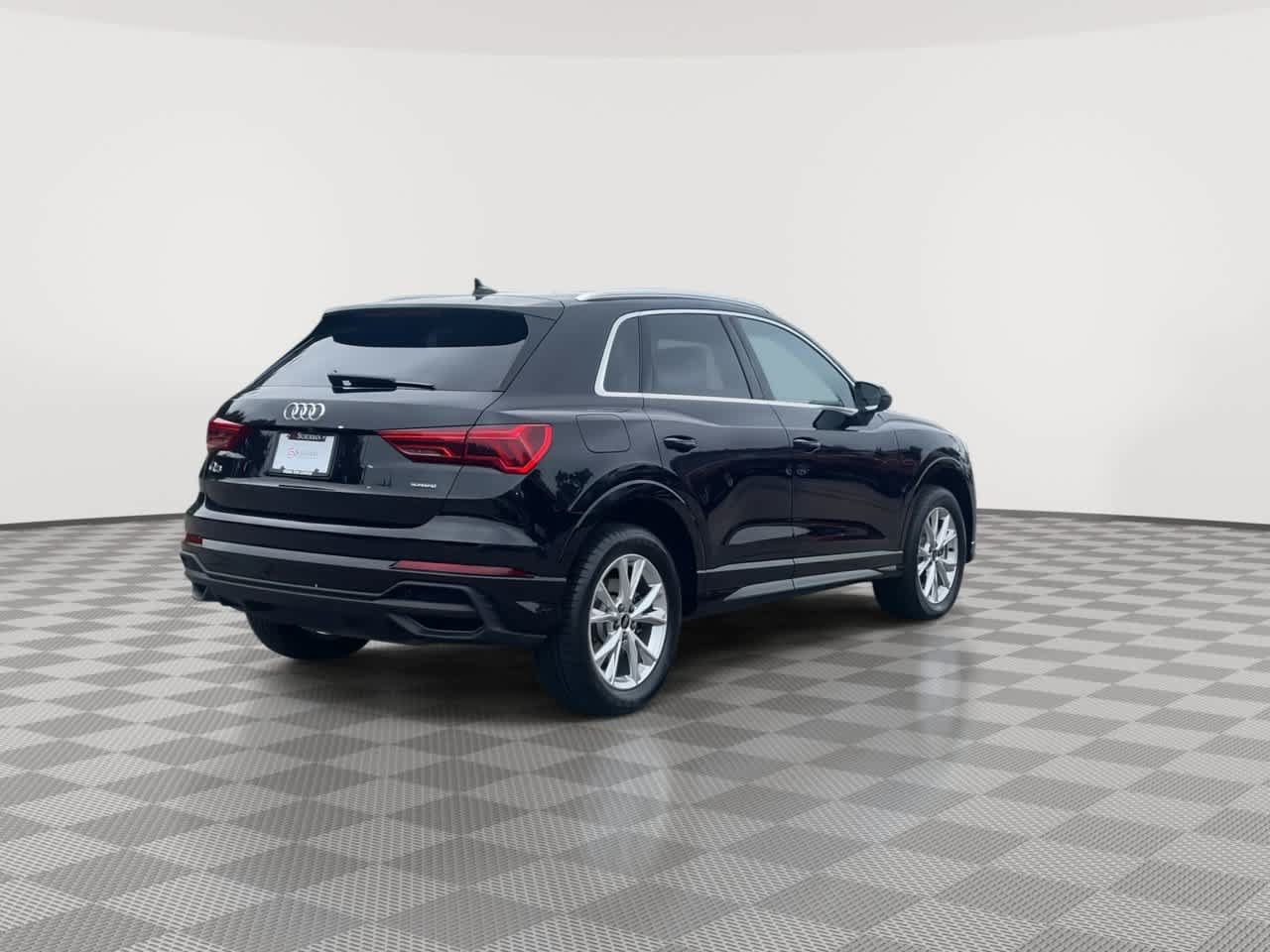 Used 2025 Audi Q3 2.0T Premium AWD/4WD image 8