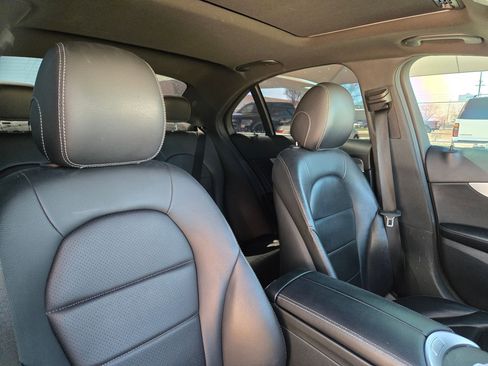 Used 2018 Mercedes-Benz C 300 4MATIC Sedan image 31
