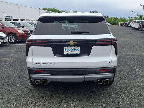 Certified 2024 Chevrolet Traverse LT w/ LPO, Floor Liner Package AWD/4WD image 6