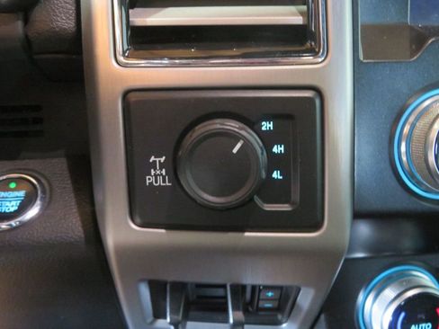 Used 2019 Ford F250 Platinum w/ Platinum Ultimate Package AWD/4WD image 44