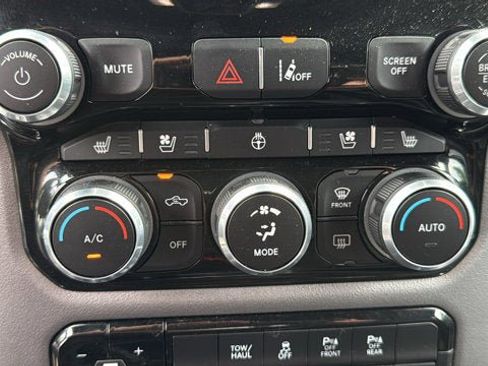 Used 2022 RAM 2500 Laramie AWD/4WD image 21