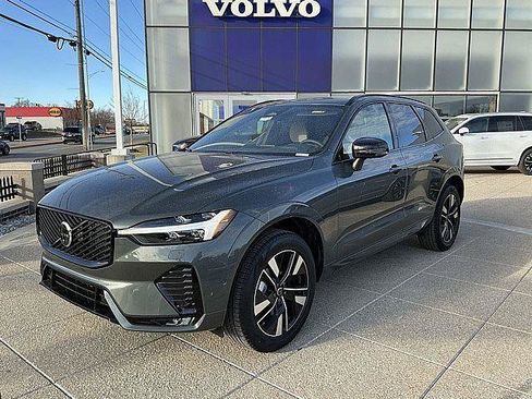 New 2026 Volvo XC60 B5 Plus w/ Climate Package AWD/4WD image 3