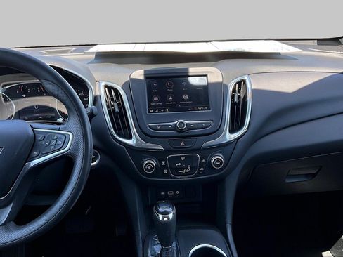 Used 2021 Chevrolet Equinox LT FWD image 6