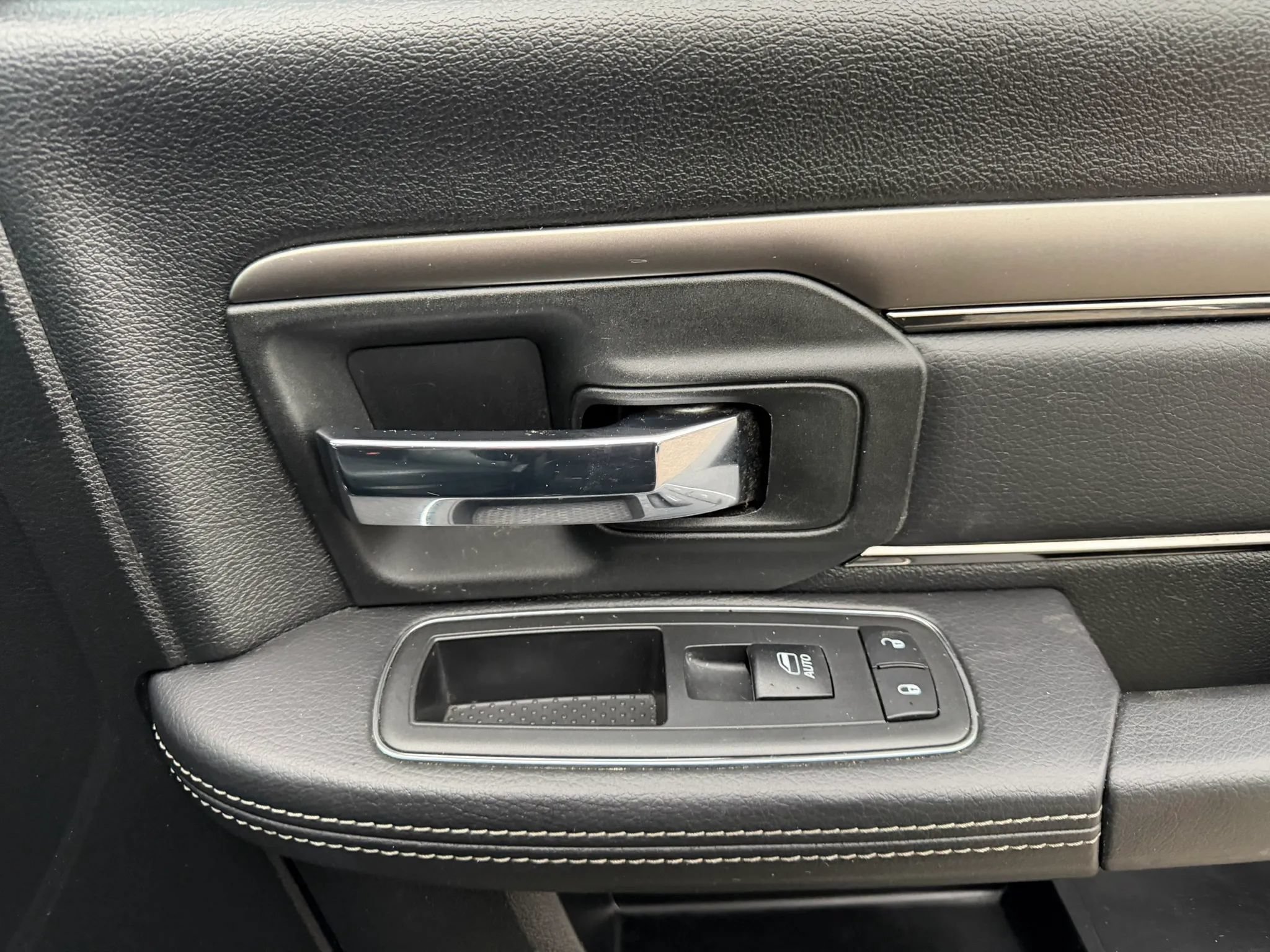 Used 2017 RAM 1500 Sport w/ Convenience Group AWD/4WD image 26