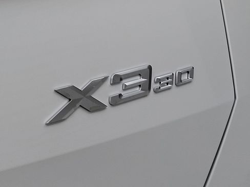 Used 2026 BMW X3 xDrive30i w/ Premium Package AWD/4WD image 10