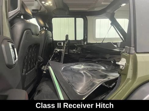 Used 2022 Jeep Wrangler Unlimited Rubicon w/ Steel Bumper Group AWD/4WD image 16