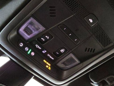 Certified 2022 Cadillac XT5 Premium Luxury image 27