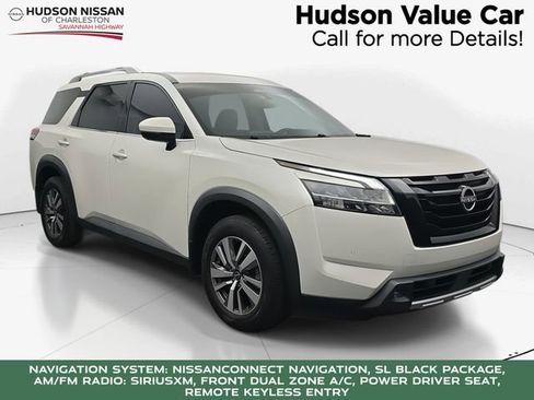 Used 2022 Nissan Pathfinder SL w/ SL Black Package image 1