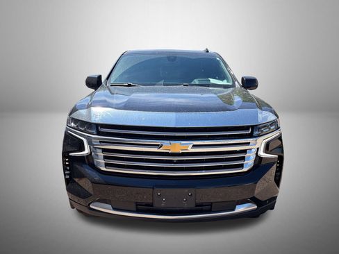 Used 2021 Chevrolet Tahoe High Country w/ Premium Package AWD/4WD image 3