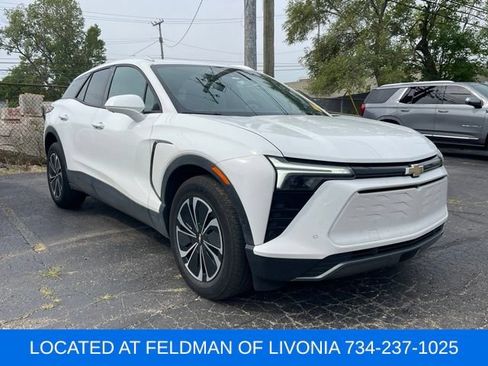 Certified 2025 Chevrolet Blazer EV LT w/ Super Cruise Package AWD/4WD image 4