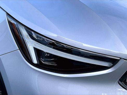 Certified 2023 Volvo XC40 B5 Ultimate w/ Protection Package Premier image 32