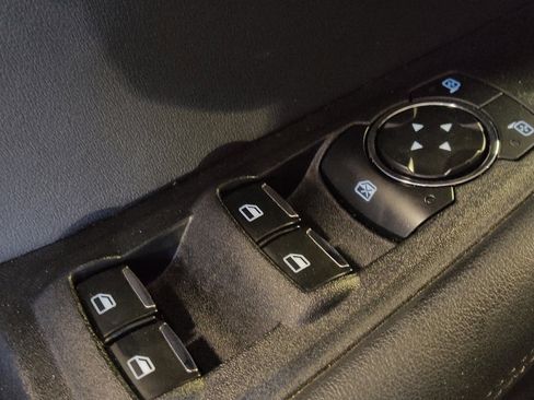 Used 2024 Ford Edge SEL image 27