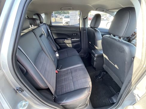 Used 2024 Mitsubishi Outlander Sport AWD image 33