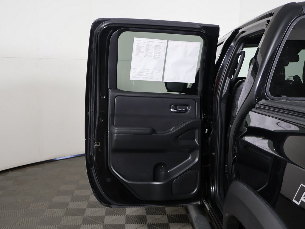 Used 2022 Nissan Frontier PRO-4X AWD/4WD image 24