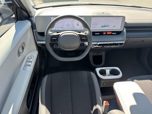 Certified 2024 Hyundai Ioniq 5 SE image 22