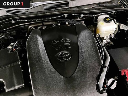 Used 2020 Toyota Tacoma TRD Off-Road image 32