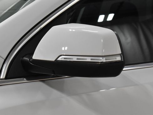 Used 2023 GMC Acadia SLE w/ Driver Convenience Package image 34