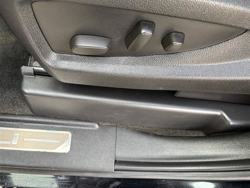 Used 2015 GMC Yukon Denali w/ Open Road Package image 10