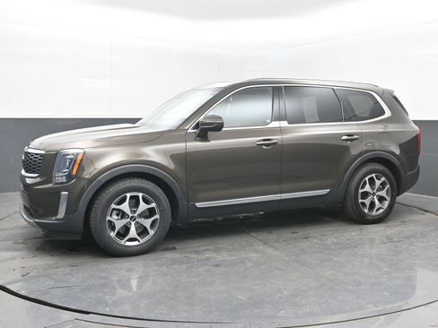 Used 2021 Kia Telluride EX image 4