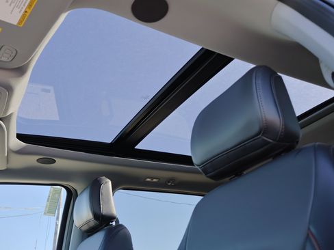 New 2025 Ford F250 Lariat w/ Lariat Ultimate Package image 26