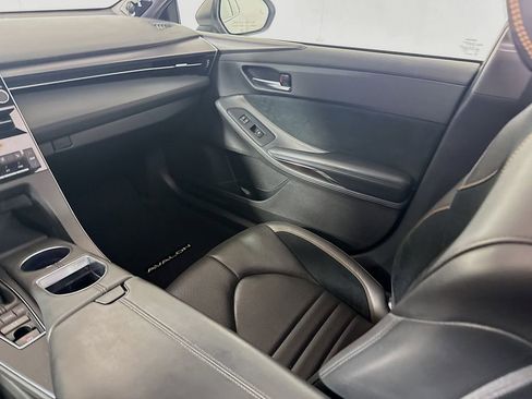 Certified 2019 Toyota Avalon Touring image 23