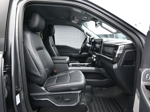 Used 2023 Ford F250 Lariat w/ Lariat Ultimate Package AWD/4WD image 13