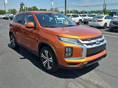 Used 2025 Mitsubishi Outlander Sport AWD image 3